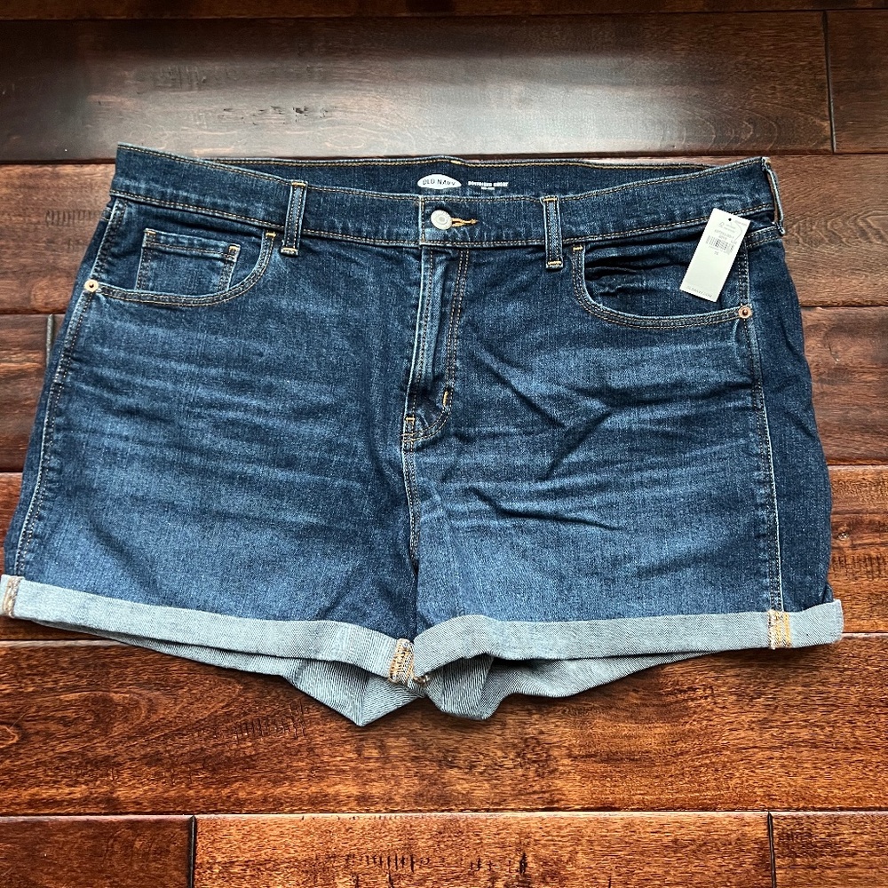 Old Navy Denim Boyfriend Short NWT